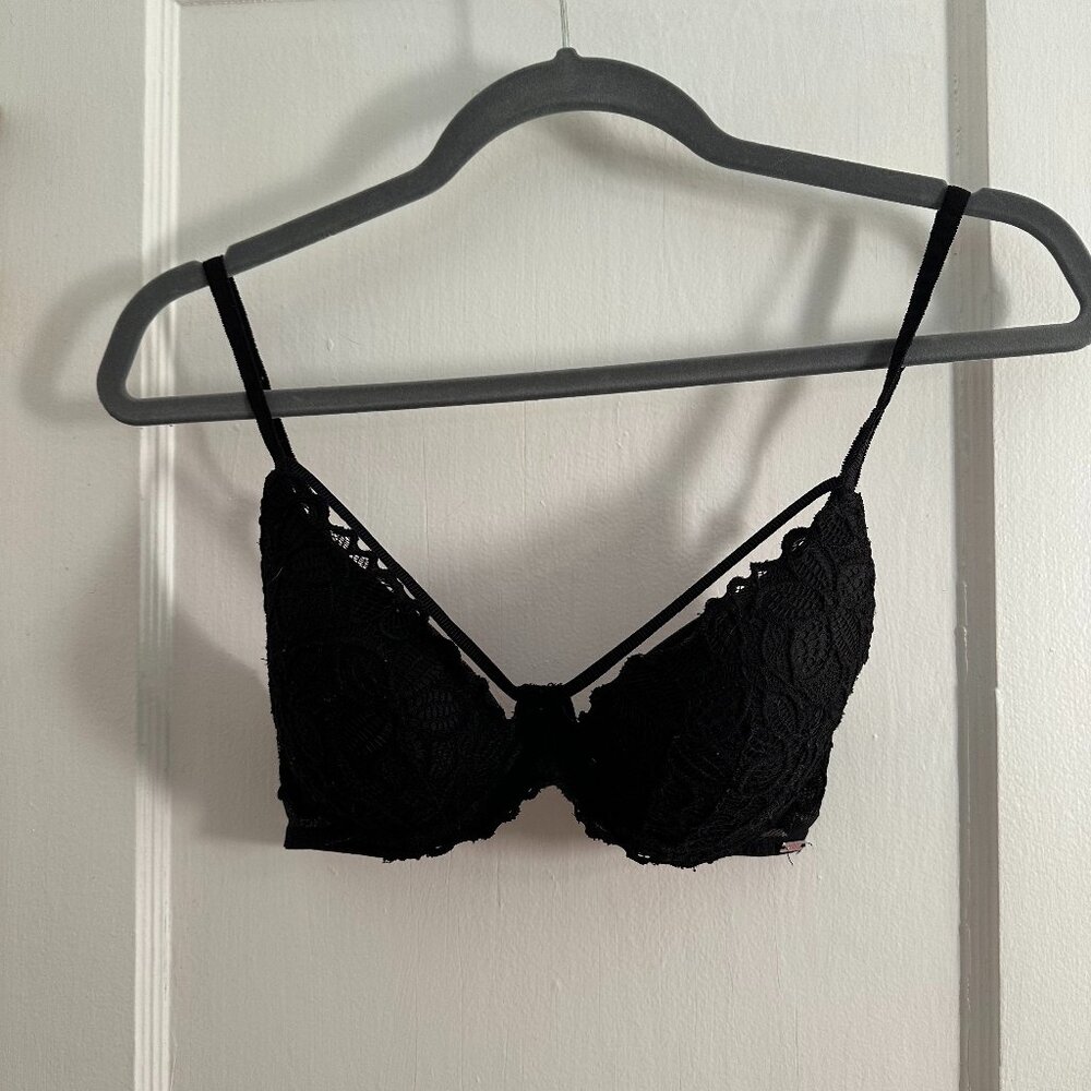 PINK Victoria's Secret 32C Strappy Date Light Push Up Bra